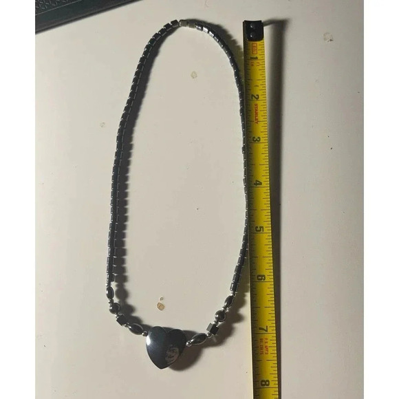 Black Heart Necklace - Picture 2 of 2